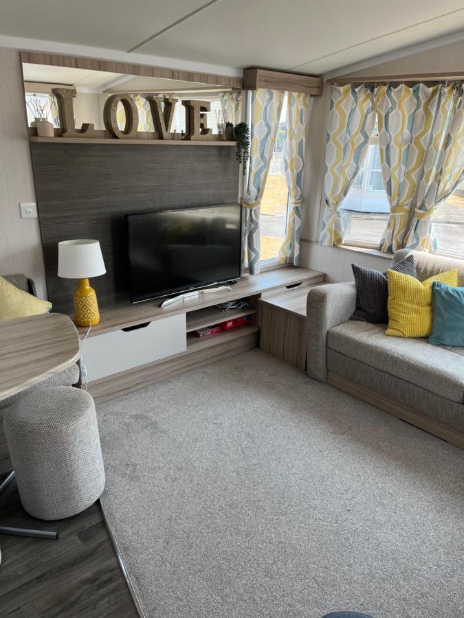 ברידג'נד Beautiful Caravan In Trecco Bay! 74 Sycomore מראה חיצוני תמונה
