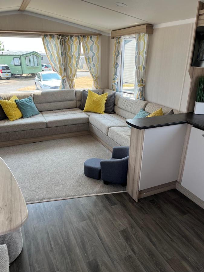 ברידג'נד Beautiful Caravan In Trecco Bay! 74 Sycomore מראה חיצוני תמונה